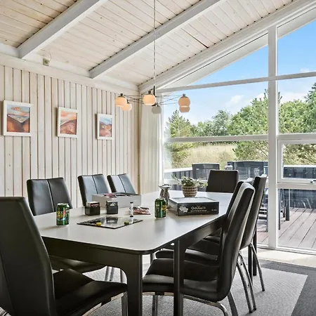 Gorgeous Home In Hirtshals With Sauna 度假居