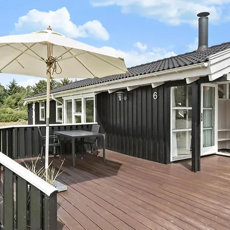 4 Bedroom Pet Friendly In Holiday home Hirtshals