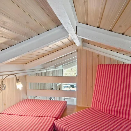 Gorgeous Home In Hirtshals With Sauna *